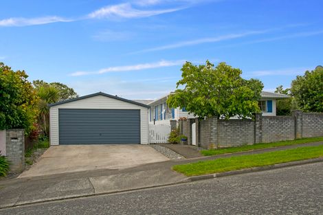 Photo of property in 9 Taieri Crescent, Kelson, Lower Hutt, 5010