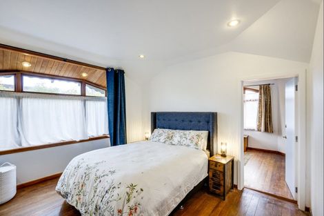 Photo of property in 911 Churchill Street, Akina, Hastings, 4122