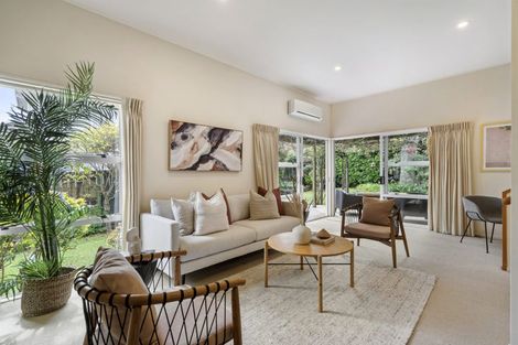 Photo of property in 2/19 Walter Street, Hauraki, Auckland, 0622