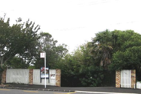 Photo of property in 2/101 Hinemoa Street, Birkenhead, Auckland, 0626