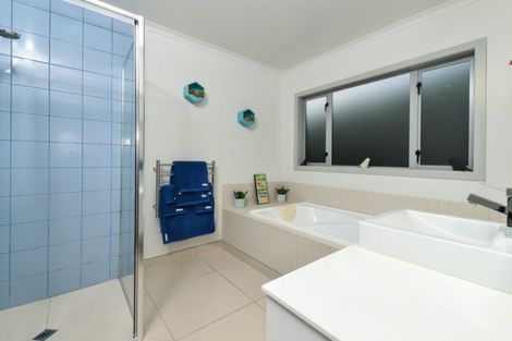 Photo of property in 64 Palliser Drive, Huntington, Hamilton, 3210