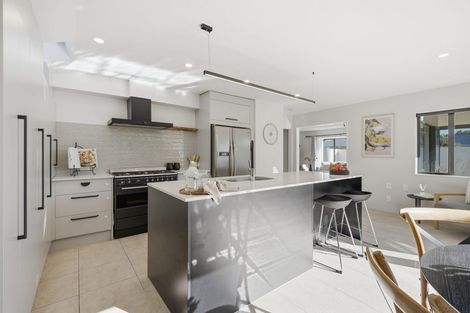 Photo of property in 2 Chilcombe Street, Ilam, Christchurch, 8041