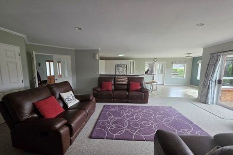 Photo of property in 10 Lynwood Place, Owhata, Rotorua, 3010