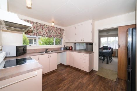 Photo of property in 38 Somerset Crescent, Highbury, Palmerston North, 4412