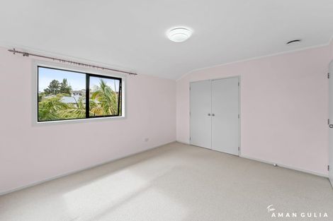Photo of property in 1/32 Blockhouse Bay Road, Avondale, Auckland, 1026