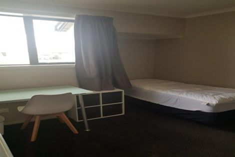 Photo of property in 12 Auburn Avenue, Upper Riccarton, Christchurch, 8041