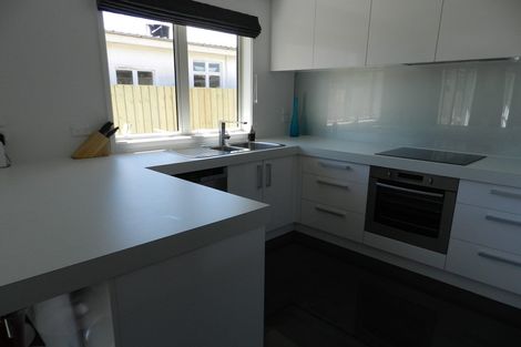 Photo of property in 92 Palmers Road, New Brighton, Christchurch, 8083