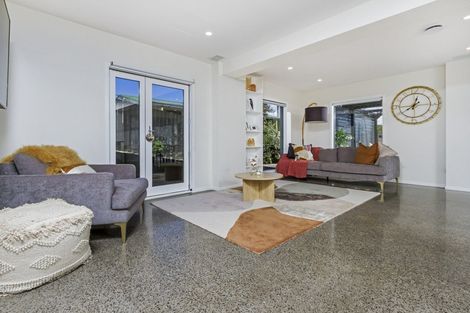 Photo of property in 140 Deep Creek Road, Torbay, Auckland, 0630