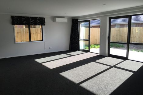 Photo of property in 3 Waipokapu Place, Opaheke, Papakura, 2113