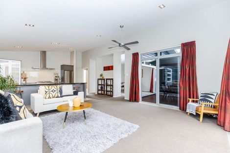 Photo of property in 19 Shalimar Place, Huntington, Hamilton, 3210