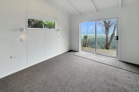 Photo of property in 51 Oaia Road, Muriwai, Waimauku, 0881