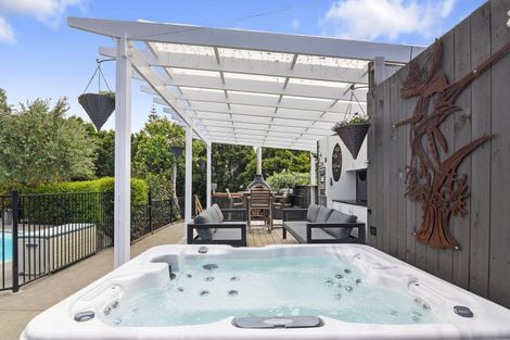 Photo of property in 48 Marlborough Avenue, Glenfield, Auckland, 0629