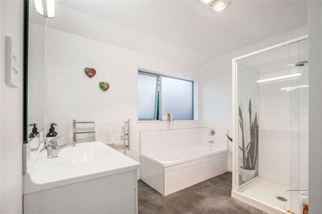 Photo of property in 68 Princes Street, Riverhead, 0820