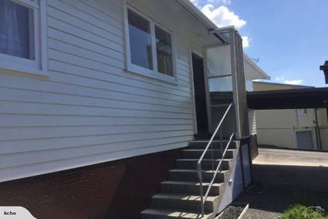 Photo of property in 2/25 Nutsey Avenue, Northcote, Auckland, 0627