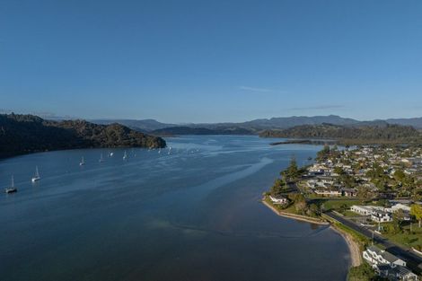 Photo of property in 96 Albert Street, Whitianga, 3510