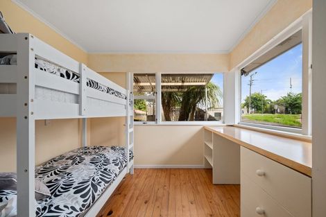 Photo of property in 155 Don Buck Road, Massey, Auckland, 0614