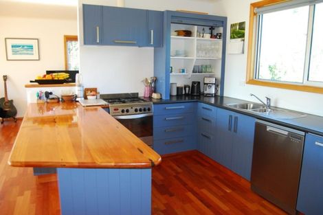 Photo of property in 250a Waikawa Road, Waikawa, Picton, 7220