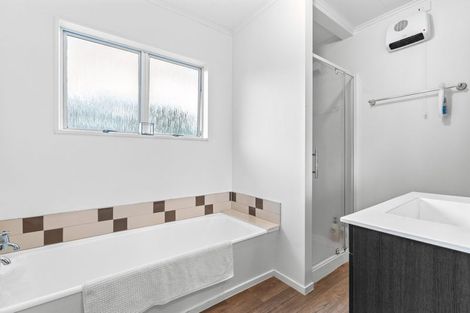 Photo of property in 12-14 Cork Street, Martinborough, 5711