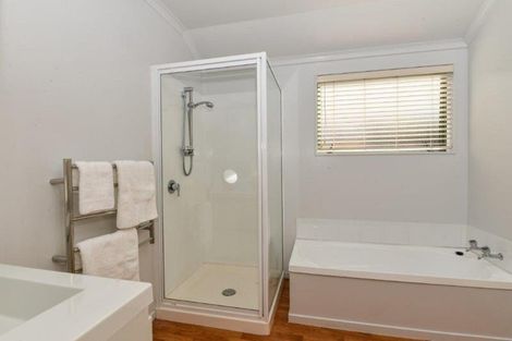 Photo of property in 10 Dorchester Place, Nawton, Hamilton, 3200