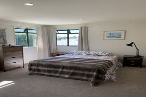 Photo of property in 39 Regency Park Drive, Gulf Harbour, Whangaparaoa, 0930