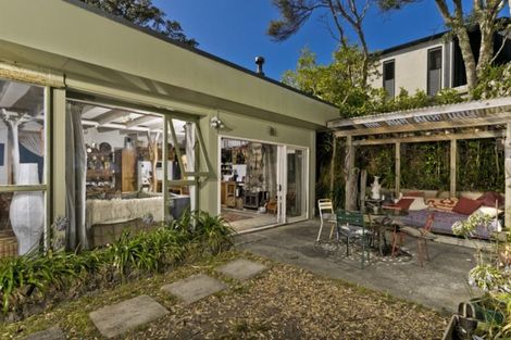 Photo of property in 105 Domain Crescent, Muriwai, 0881