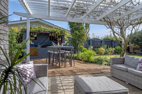 Photo of property in 2 Sisam Place, Whakatane, 3120