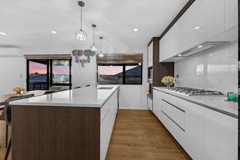 Photo of property in 32 Leathem Crescent, Pokeno, 2402