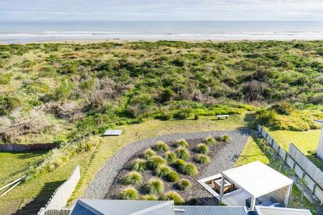 Photo of property in 3 Kent Avenue, Waitarere Beach, Levin, 5510