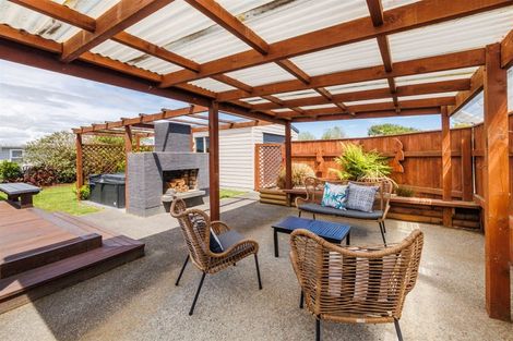 Photo of property in 18 Roore Street, Foxton Beach, Foxton, 4815