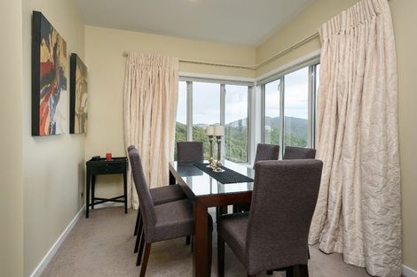 Photo of property in 8 Mewburn Rise, Karori, Wellington, 6012