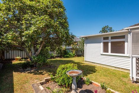 Photo of property in 27 Read Street, Levin, 5510