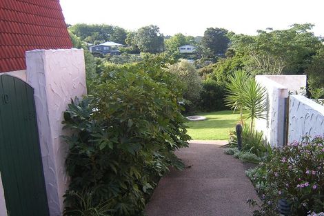 Photo of property in 1/20 Maritime Terrace, Birkenhead, Auckland, 0626