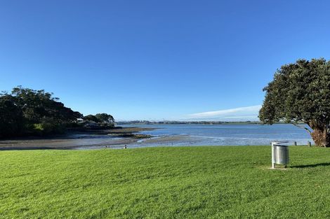 Photo of property in 1/15 Roys Road, Weymouth, Auckland, 2103