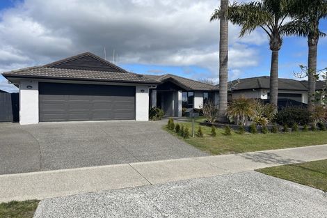 Photo of property in 46 Oreti Crescent, Papamoa Beach, Papamoa, 3118