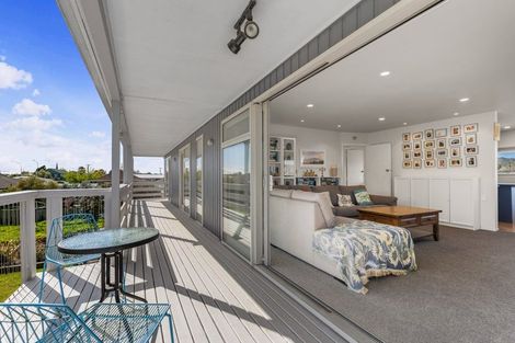 Photo of property in 140 Charles Street, Blenheim, 7201