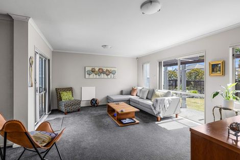 Photo of property in 34 Terracotta Drive, Blockhouse Bay, Auckland, 0600