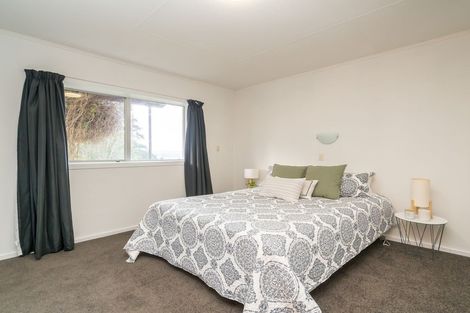 Photo of property in 72 Centennial Avenue, Helensburgh, Dunedin, 9010