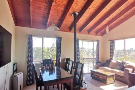 Photo of property in 21 Raelene Place, Massey, Auckland, 0614