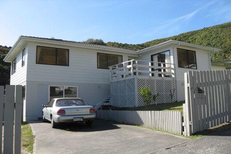 Photo of property in 43 Castlerea Street, Wainuiomata, Lower Hutt, 5014