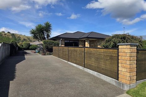 Photo of property in 42 Awatea Avenue, Paraparaumu, 5032