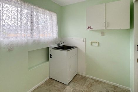 Photo of property in 27 Amberley Avenue, Westbrook, Palmerston North, 4412