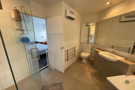 Photo of property in 2/32 Bevyn Street, Castor Bay, Auckland, 0620