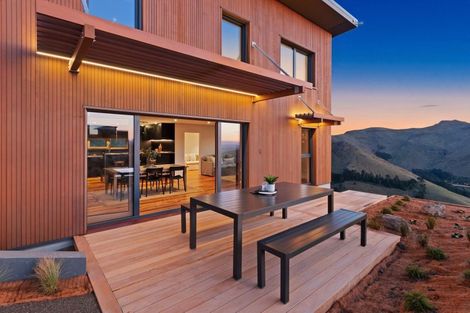 Photo of property in 1 Parkridge Place, Mount Pleasant, Christchurch, 8081