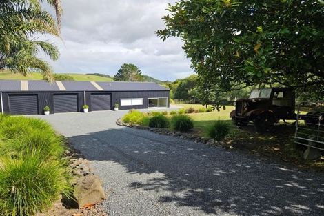 Photo of property in 69a Waikoukou Valley Road, Waimauku, 0882