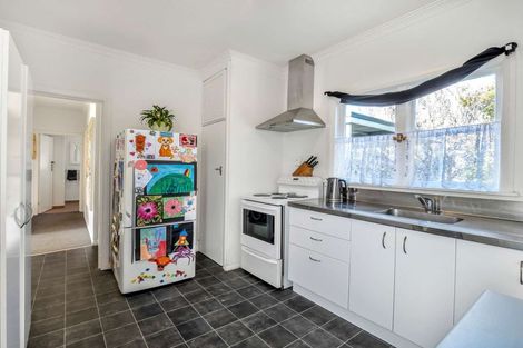 Photo of property in 20 Miro Street, Castlecliff, Whanganui, 4501