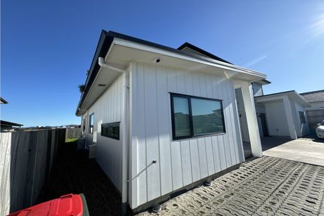 Photo of property in 2/7 Miharo Crescent, Flagstaff, Hamilton, 3210