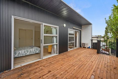 Photo of property in 68b Colwill Road, Massey, Auckland, 0614