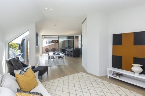 Photo of property in 128a Esplanade, Sumner, Christchurch, 8081