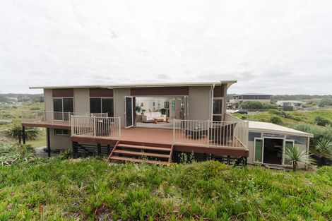 Photo of property in 12 Rata Street, Waipapakauri, Awanui, 0486