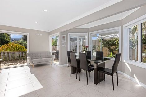 Photo of property in 49 Golf Road, Paraparaumu Beach, Paraparaumu, 5032